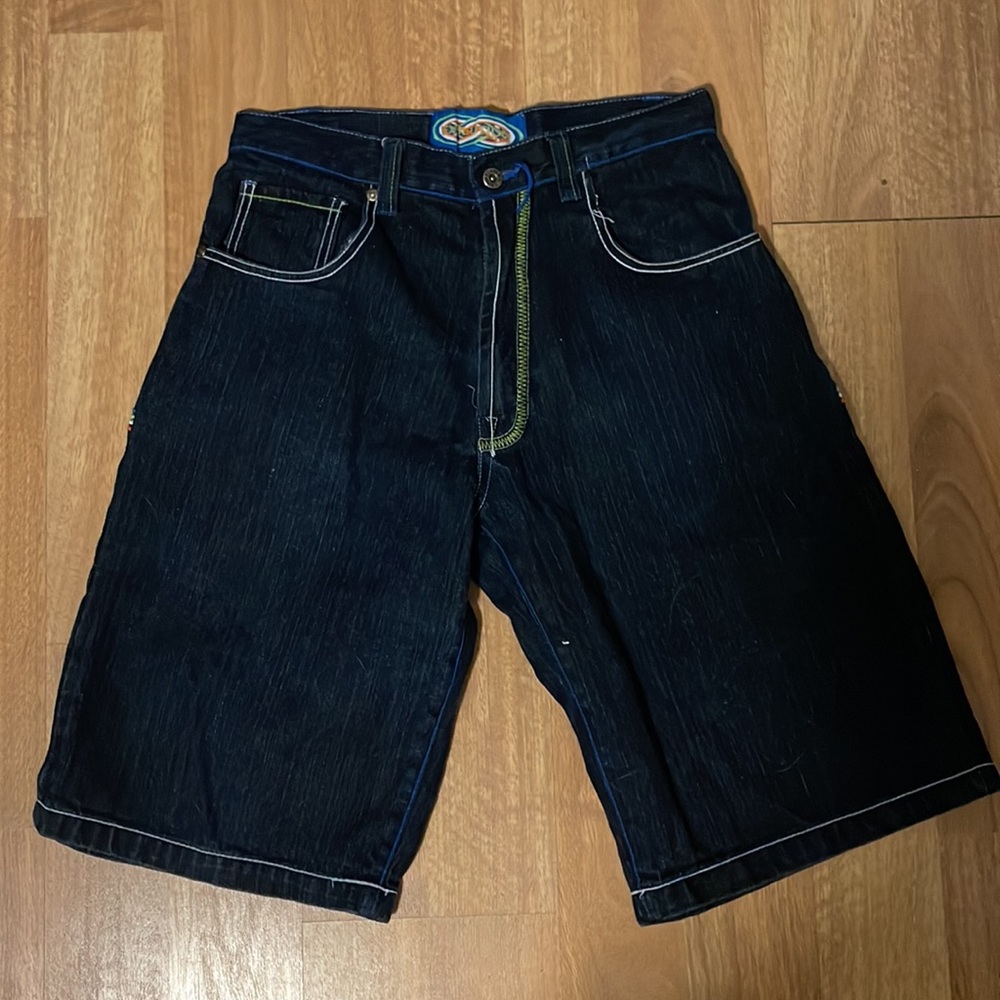 Evolution Jean shorts🔥 - Picture 3 of 3